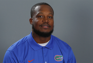 Florida legend Mike Peterson to return Gators as outside linebackers coach, per report